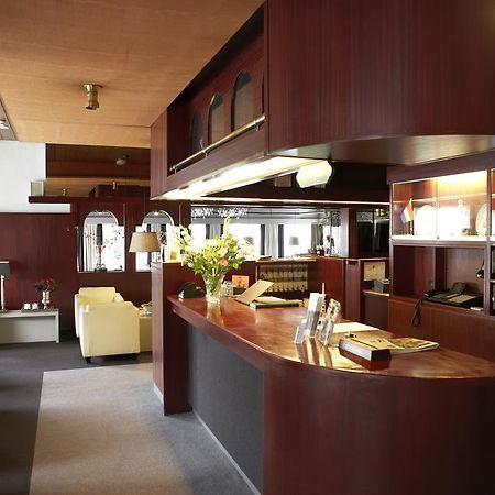 Hotel De Prins Ситтард Экстерьер фото