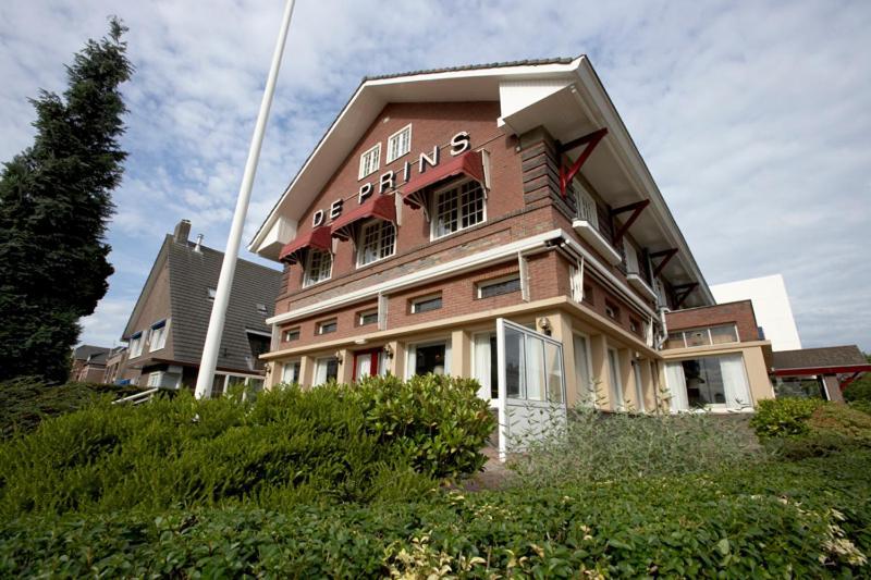Hotel De Prins Ситтард Экстерьер фото